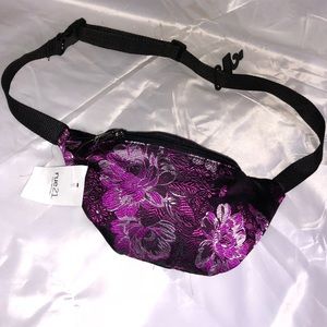 Rue 21 printed fanny pack